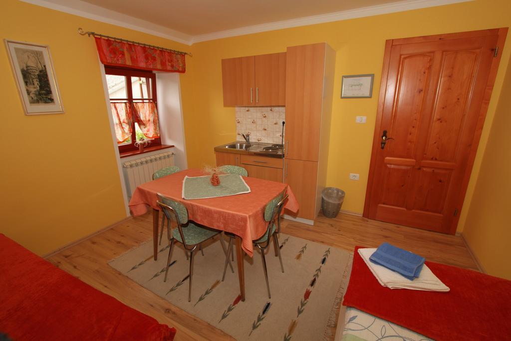 Tourist Farm Dujceva Domacija Villa Vremski Britof Екстериор снимка